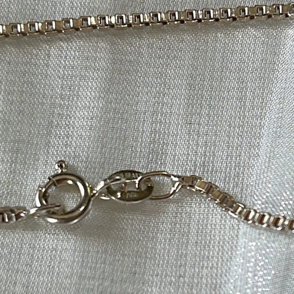 Italian Sterling Silver 16” Box Chain Necklace, Stamped 925 AGI - Picture 6 of 8